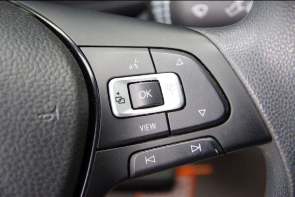 Volkswagen Crafter 35 2.0 TDI L3H2 (L2H1) 140PK AUT. CAMERA, NAVI, TREKHAAK, CRUISE, AIRCO, PARKEERSENSOREN, NL AUTO, NAP Volkswagen Crafter 35 2.0 TDI L3H2 (L2H1) 140PK AUT. CAMERA, NAVI, TREKHAAK, CRUISE, AIRCO, PARKEERSENSOREN, NL AUTO, NAP