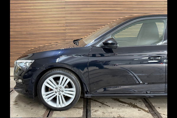 Škoda SCALA 1.0 TSI Style DSG | Sportstoelen | 18' inch | Crystal Lighting | Navigatie | Virtual Cockpit