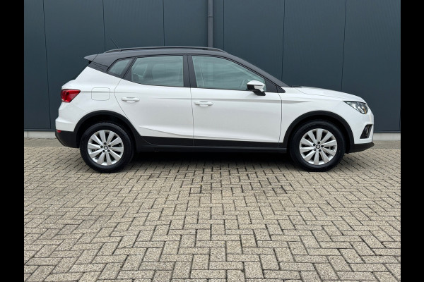 Seat Arona 1.0 TSI Style * Navigatie * Parkeersensoren * Cruise Control * Lichtmetalen Velgen