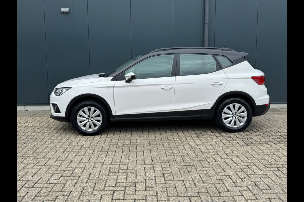 Seat Arona 1.0 TSI Style * Navigatie * Parkeersensoren * Cruise Control * Lichtmetalen Velgen