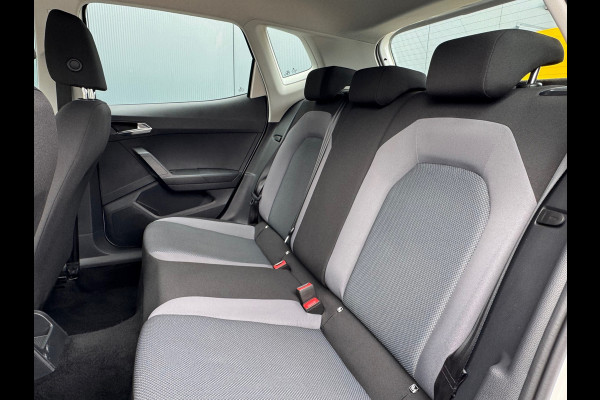 Seat Arona 1.0 TSI Style * Navigatie * Parkeersensoren * Cruise Control * Lichtmetalen Velgen