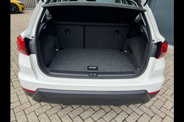 Seat Arona 1.0 TSI Style * Navigatie * Parkeersensoren * Cruise Control * Lichtmetalen Velgen