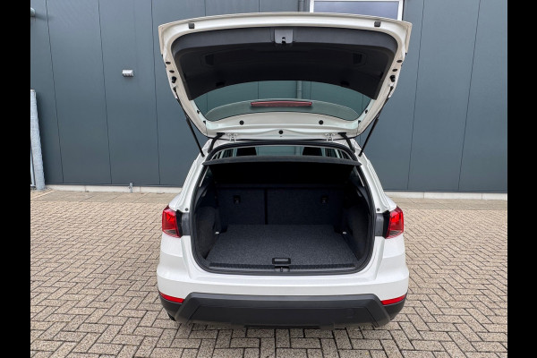 Seat Arona 1.0 TSI Style * Navigatie * Parkeersensoren * Cruise Control * Lichtmetalen Velgen