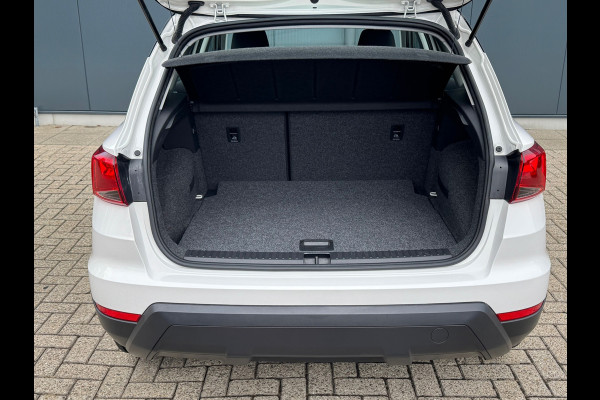 Seat Arona 1.0 TSI Style * Navigatie * Parkeersensoren * Cruise Control * Lichtmetalen Velgen