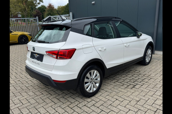 Seat Arona 1.0 TSI Style * Navigatie * Parkeersensoren * Cruise Control * Lichtmetalen Velgen