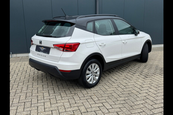 Seat Arona 1.0 TSI Style * Navigatie * Parkeersensoren * Cruise Control * Lichtmetalen Velgen