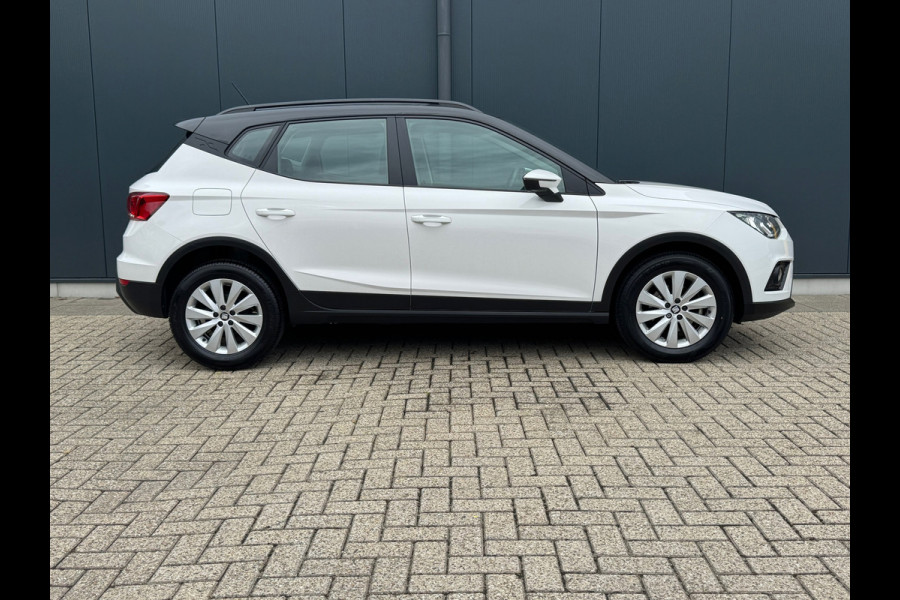 Seat Arona 1.0 TSI Style * Navigatie * Parkeersensoren * Cruise Control * Lichtmetalen Velgen