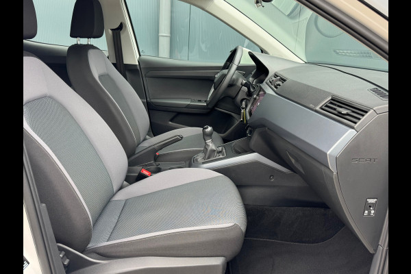 Seat Arona 1.0 TSI Style * Navigatie * Parkeersensoren * Cruise Control * Lichtmetalen Velgen