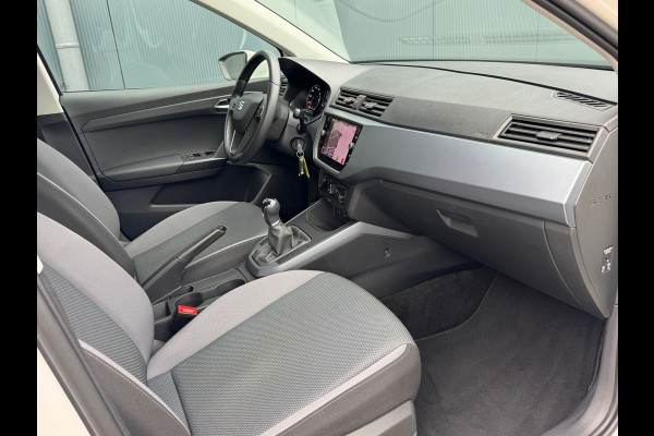 Seat Arona 1.0 TSI Style * Navigatie * Parkeersensoren * Cruise Control * Lichtmetalen Velgen