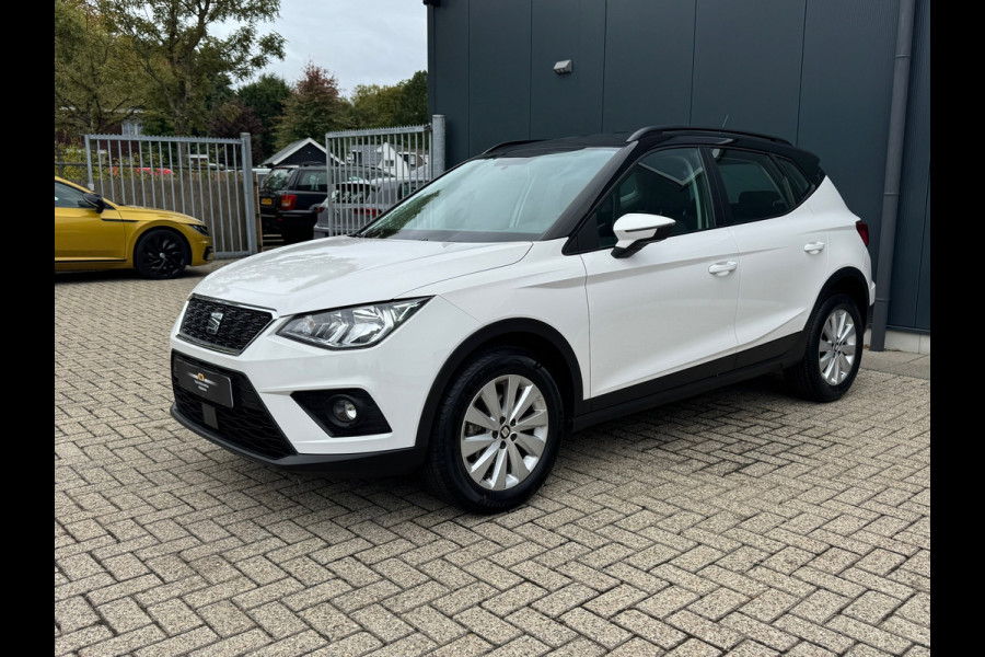 Seat Arona 1.0 TSI Style * Navigatie * Parkeersensoren * Cruise Control * Lichtmetalen Velgen