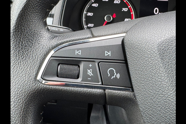 Seat Arona 1.0 TSI Style * Navigatie * Parkeersensoren * Cruise Control * Lichtmetalen Velgen