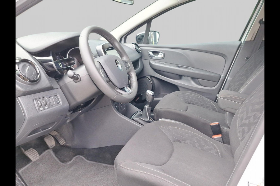 Renault Clio Estate 0.9 TCe Limited Renault Clio Estate 0.9 TCe Limited