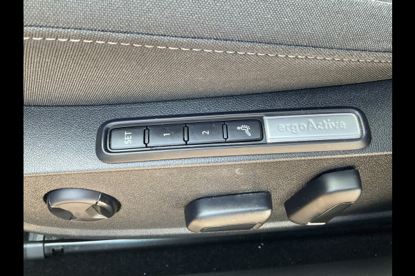 Volkswagen Golf 1.5 TSI Pano.dak IQ Massage Sfeerverl Adap.Cruise Carplay Led Memory Style