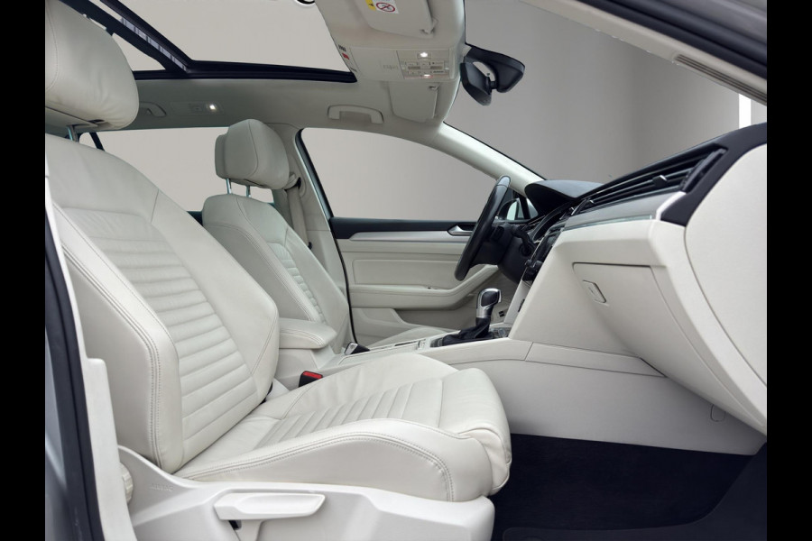 Volkswagen Passat Variant 1.4 TSI GTE Highline | Leder Stoel en verwarmd   | Head-up | Trekhaak Wegklap | Pano |