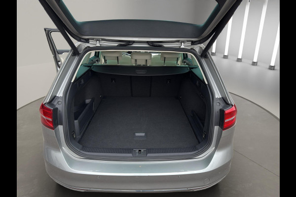 Volkswagen Passat Variant 1.4 TSI GTE Highline | Leder Stoel en verwarmd   | Head-up | Trekhaak Wegklap | Pano |
