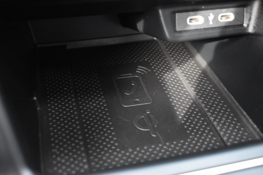Volkswagen Taigo TSI 110PK R-LINE SPORT IQ-LIGHT/CARPLAY/PANORAMADAK Volkswagen Taigo TSI 110PK R-LINE SPORT IQ-LIGHT/CARPLAY/PANORAMADAK