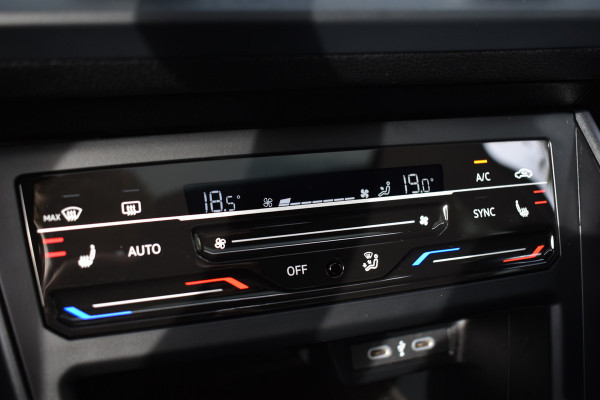 Volkswagen Taigo TSI 110PK R-LINE SPORT IQ-LIGHT/CARPLAY/PANORAMADAK Volkswagen Taigo TSI 110PK R-LINE SPORT IQ-LIGHT/CARPLAY/PANORAMADAK
