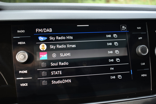 Volkswagen Taigo TSI 110PK R-LINE SPORT IQ-LIGHT/CARPLAY/PANORAMADAK Volkswagen Taigo TSI 110PK R-LINE SPORT IQ-LIGHT/CARPLAY/PANORAMADAK