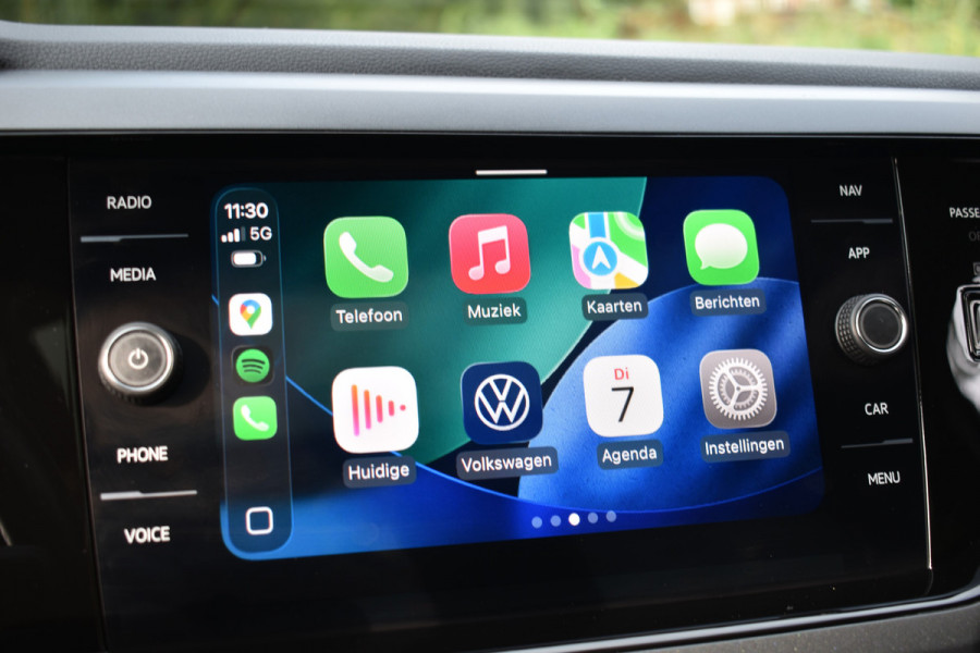 Volkswagen Taigo TSI 110PK R-LINE SPORT IQ-LIGHT/CARPLAY/PANORAMADAK Volkswagen Taigo TSI 110PK R-LINE SPORT IQ-LIGHT/CARPLAY/PANORAMADAK