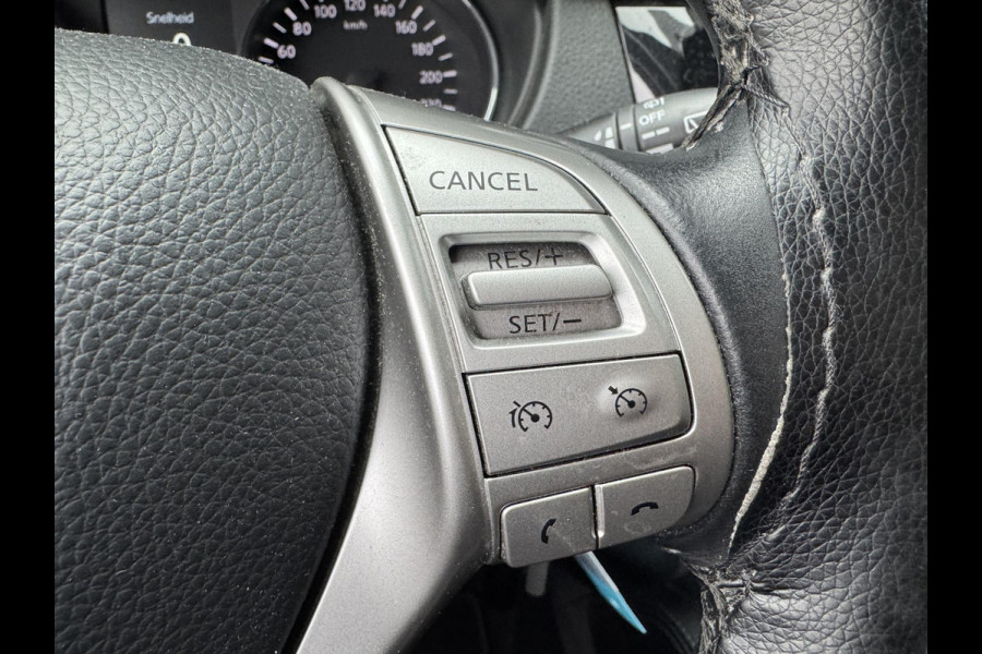 Nissan QASHQAI 1.2 N-Connecta | Navigatie | Camera | DAB | Lichtmetalen Velgen | Trekhaak | Nissan QASHQAI 1.2 N-Connecta | Navigatie | Camera | DAB | Lichtmetalen Velgen | Trekhaak |