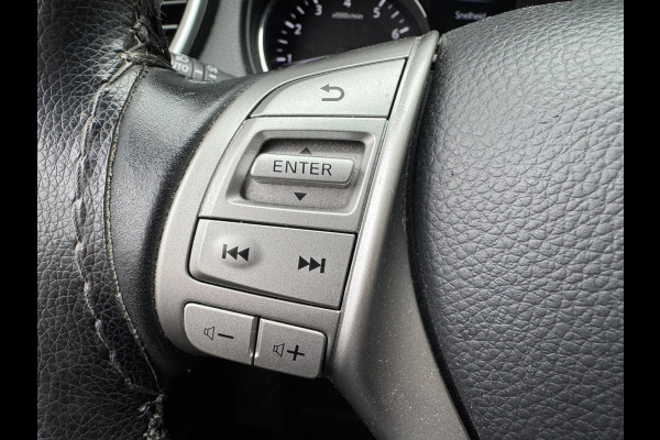 Nissan QASHQAI 1.2 N-Connecta | Navigatie | Camera | DAB | Lichtmetalen Velgen | Trekhaak | Nissan QASHQAI 1.2 N-Connecta | Navigatie | Camera | DAB | Lichtmetalen Velgen | Trekhaak |