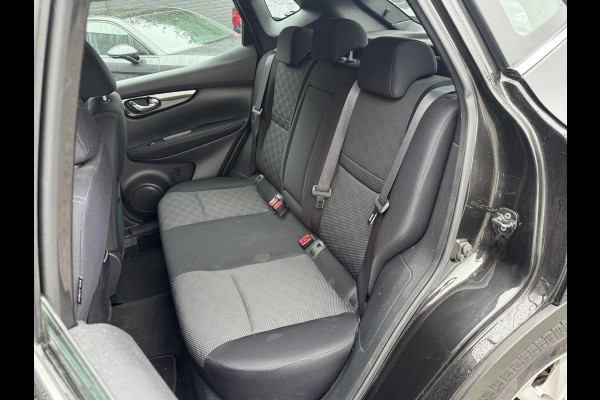 Nissan QASHQAI 1.2 N-Connecta | Navigatie | Camera | DAB | Lichtmetalen Velgen | Trekhaak | Nissan QASHQAI 1.2 N-Connecta | Navigatie | Camera | DAB | Lichtmetalen Velgen | Trekhaak |