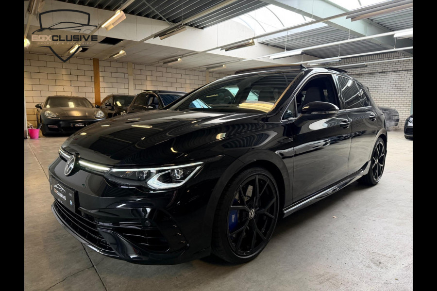 Volkswagen Golf 2.0 TSI R 4MOTION Performance/Pano/Akra/Drift/H&K/HUD/BlindSpot Volkswagen Golf 2.0 TSI R 4MOTION Performance/Pano/Akra/Drift/H&K/HUD/BlindSpot
