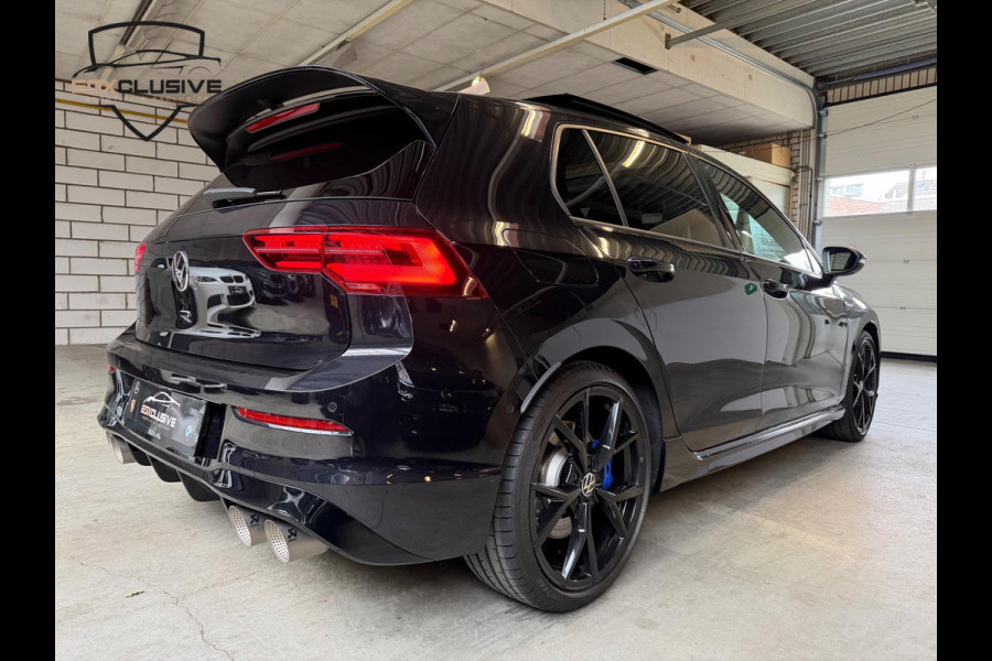 Volkswagen Golf 2.0 TSI R 4MOTION Performance/Pano/Akra/Drift/H&K/HUD/BlindSpot Volkswagen Golf 2.0 TSI R 4MOTION Performance/Pano/Akra/Drift/H&K/HUD/BlindSpot