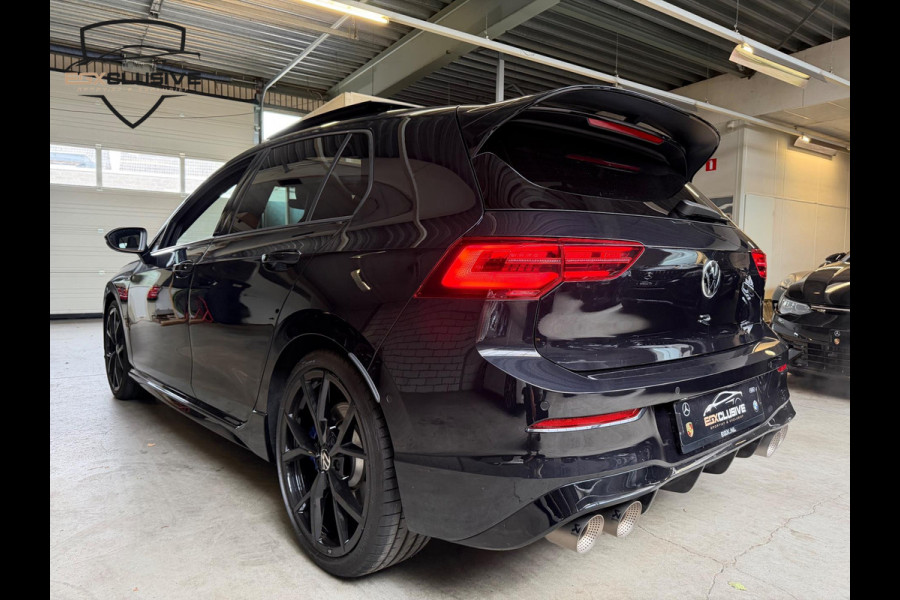 Volkswagen Golf 2.0 TSI R 4MOTION Performance/Pano/Akra/Drift/H&K/HUD/BlindSpot Volkswagen Golf 2.0 TSI R 4MOTION Performance/Pano/Akra/Drift/H&K/HUD/BlindSpot