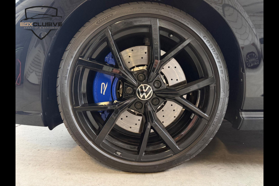 Volkswagen Golf 2.0 TSI R 4MOTION Performance/Pano/Akra/Drift/H&K/HUD/BlindSpot Volkswagen Golf 2.0 TSI R 4MOTION Performance/Pano/Akra/Drift/H&K/HUD/BlindSpot