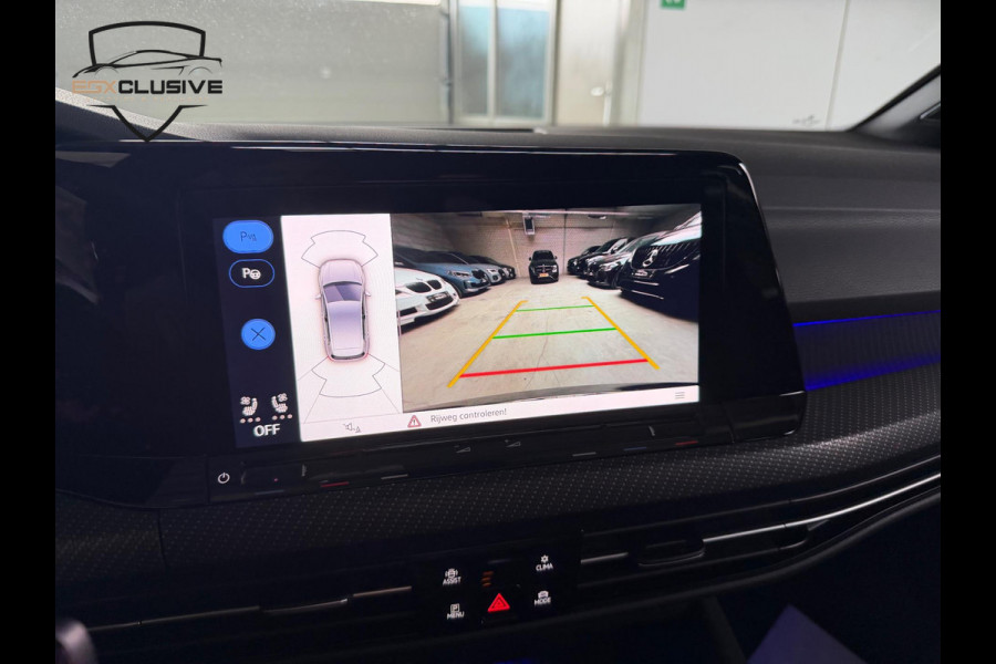 Volkswagen Golf 2.0 TSI R 4MOTION Performance/Pano/Akra/Drift/H&K/HUD/BlindSpot Volkswagen Golf 2.0 TSI R 4MOTION Performance/Pano/Akra/Drift/H&K/HUD/BlindSpot