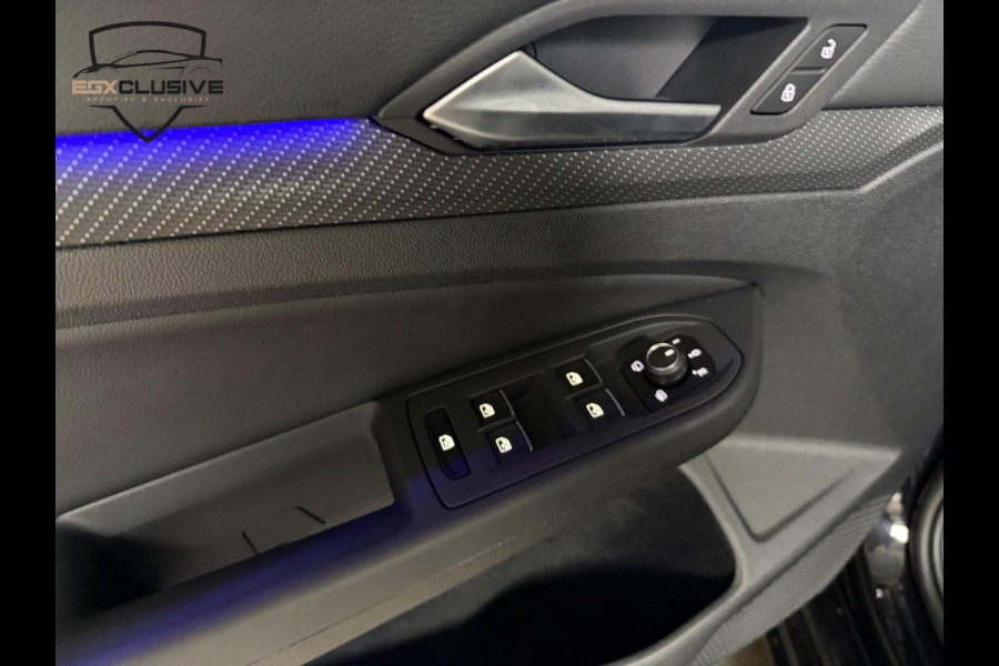 Volkswagen Golf 2.0 TSI R 4MOTION Performance/Pano/Akra/Drift/H&K/HUD/BlindSpot Volkswagen Golf 2.0 TSI R 4MOTION Performance/Pano/Akra/Drift/H&K/HUD/BlindSpot