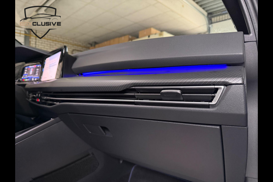 Volkswagen Golf 2.0 TSI R 4MOTION Performance/Pano/Akra/Drift/H&K/HUD/BlindSpot Volkswagen Golf 2.0 TSI R 4MOTION Performance/Pano/Akra/Drift/H&K/HUD/BlindSpot