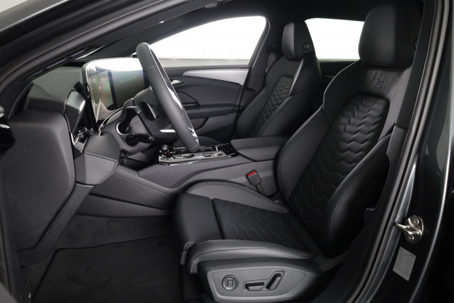 Audi A6 Avant e-tron S edition performance 100 kWh 367pk | Luchtvering | Rode Remzadels | Winterpakket | 21 inch lichtmetalen velgen Audi A6 Avant e-tron S edition performance 100 kWh 367pk | Luchtvering | Rode Remzadels | Winterpakket | 21 inch lichtmetalen velgen