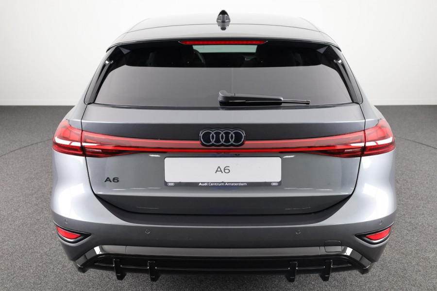Audi A6 Avant e-tron S edition performance 100 kWh 367pk | Luchtvering | Rode Remzadels | Winterpakket | 21 inch lichtmetalen velgen Audi A6 Avant e-tron S edition performance 100 kWh 367pk | Luchtvering | Rode Remzadels | Winterpakket | 21 inch lichtmetalen velgen