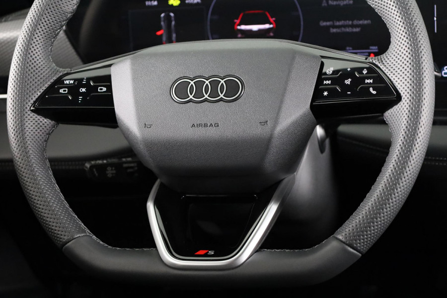 Audi A6 Avant e-tron S edition performance 100 kWh 367pk | Luchtvering | Rode Remzadels | Winterpakket | 21 inch lichtmetalen velgen Audi A6 Avant e-tron S edition performance 100 kWh 367pk | Luchtvering | Rode Remzadels | Winterpakket | 21 inch lichtmetalen velgen