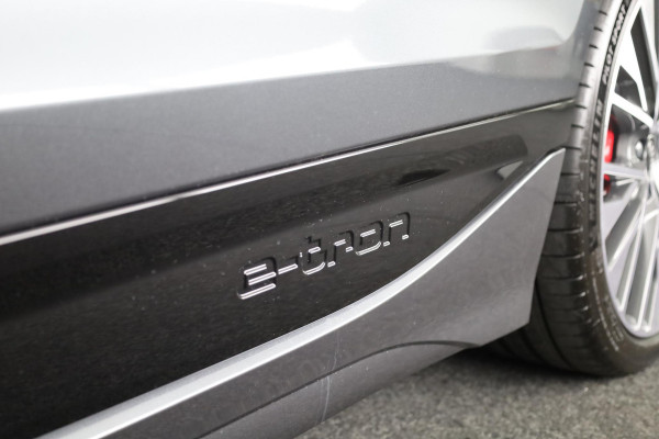 Audi A6 Avant e-tron S edition performance 100 kWh 367pk | Luchtvering | Rode Remzadels | Winterpakket | 21 inch lichtmetalen velgen Audi A6 Avant e-tron S edition performance 100 kWh 367pk | Luchtvering | Rode Remzadels | Winterpakket | 21 inch lichtmetalen velgen