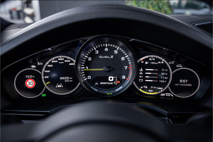 Porsche Cayenne Coupé 4.0 Turbo S E-Hybrid GTS Pack! 810PK! - Sport Chrono | Keramisch | Vierwielsturing | Luchtvering | Burmester | Elek. Trekhaak