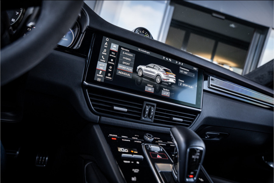 Porsche Cayenne Coupé 4.0 Turbo S E-Hybrid GTS Pack! 810PK! - Sport Chrono | Keramisch | Vierwielsturing | Luchtvering | Burmester | Elek. Trekhaak