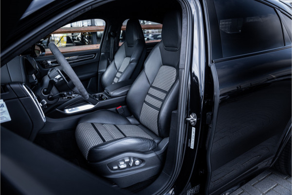 Porsche Cayenne Coupé 4.0 Turbo S E-Hybrid GTS Pack! 810PK! - Sport Chrono | Keramisch | Vierwielsturing | Luchtvering | Burmester | Elek. Trekhaak