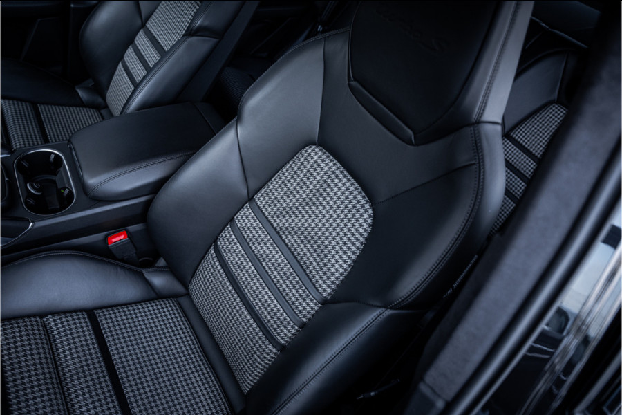 Porsche Cayenne Coupé 4.0 Turbo S E-Hybrid GTS Pack! 810PK! - Sport Chrono | Keramisch | Vierwielsturing | Luchtvering | Burmester | Elek. Trekhaak