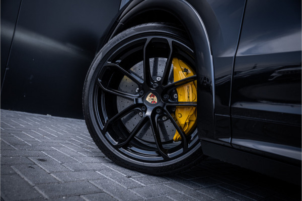 Porsche Cayenne Coupé 4.0 Turbo S E-Hybrid GTS Pack! 810PK! - Sport Chrono | Keramisch | Vierwielsturing | Luchtvering | Burmester | Elek. Trekhaak
