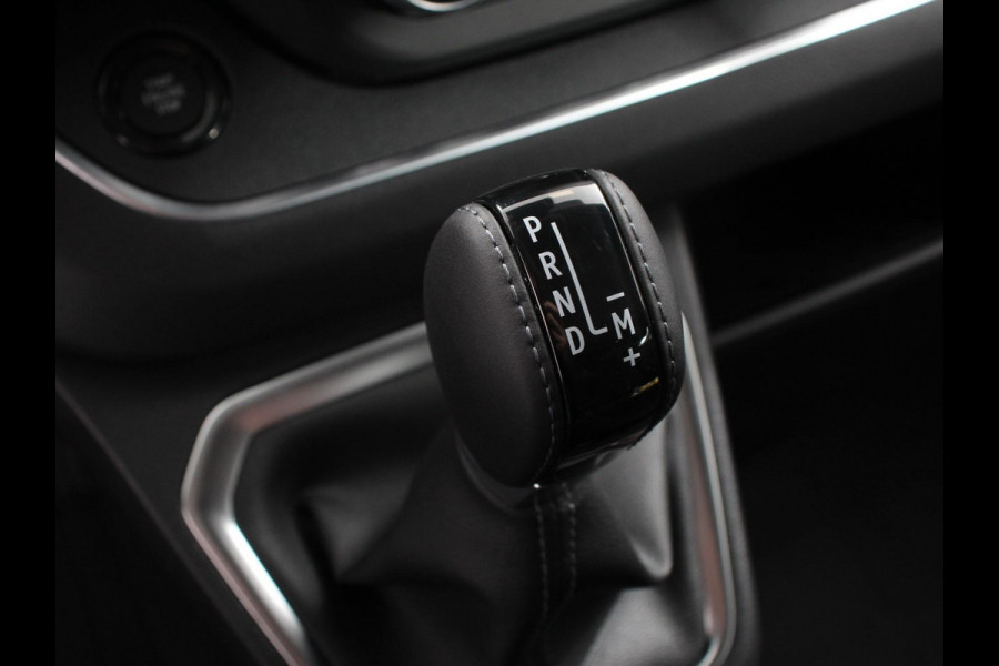 Renault Trafic 150PK T29 L2H1 Extra Dubbele Cabine Automaat Navigatie | Airco | Lichtmetalen velgen | Betimmering | Trekhaak | Camera | Parkeer sensoren | Dab