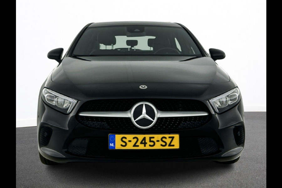 Mercedes-Benz A-Klasse 200 163pk Automaat Progressive | Navigatie | Cruise Control | Lane Assist | Stoelverwarming | Stoelverwarming | LED | Camera | Parkeer sensoren
