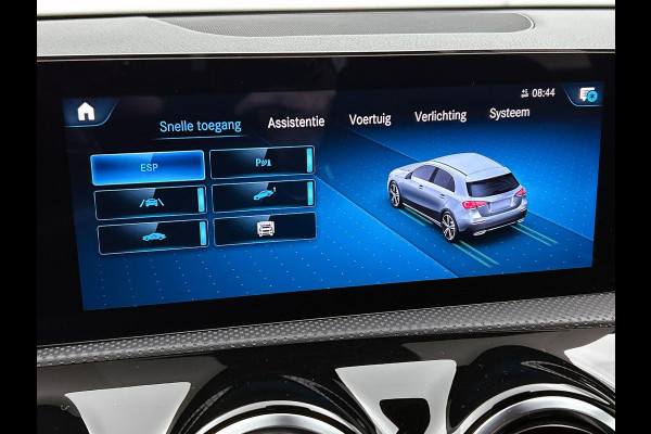 Mercedes-Benz A-Klasse 200 163pk Automaat Progressive | Navigatie | Cruise Control | Lane Assist | Stoelverwarming | Stoelverwarming | LED | Camera | Parkeer sensoren