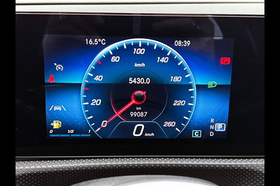 Mercedes-Benz A-Klasse 200 163pk Automaat Progressive | Navigatie | Cruise Control | Lane Assist | Stoelverwarming | Stoelverwarming | LED | Camera | Parkeer sensoren