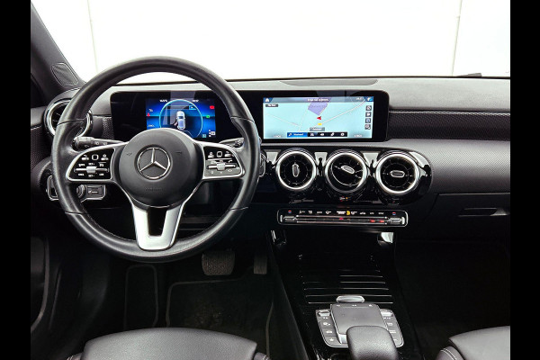 Mercedes-Benz A-Klasse 200 163pk Automaat Progressive | Navigatie | Cruise Control | Lane Assist | Stoelverwarming | Stoelverwarming | LED | Camera | Parkeer sensoren