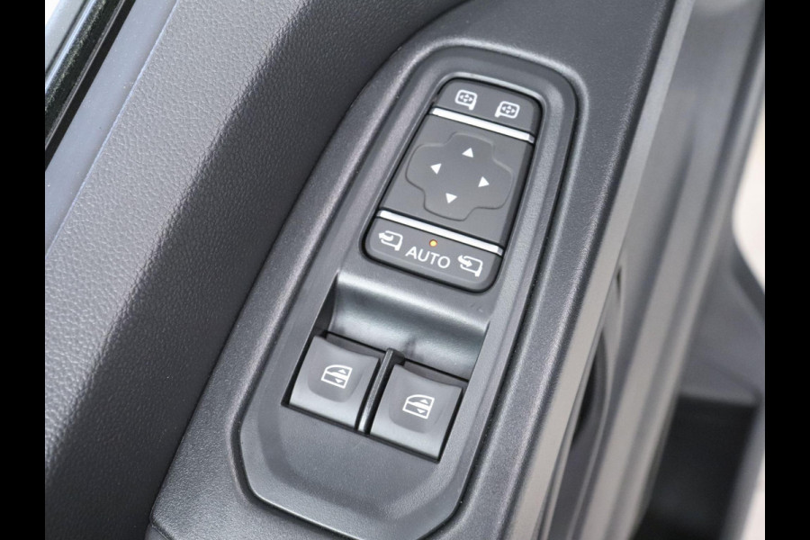 Renault Trafic 2.0 Blue dCi 150PK T30 L2H1 Advance Dubbele Cabine Airco Bluetooth Camera Cruise PDC Trekhaak