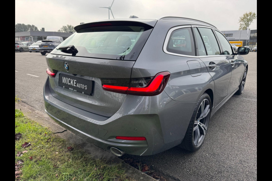 BMW 3 Serie Touring 330i xDrive Panorama Camera Facelift Led Leder