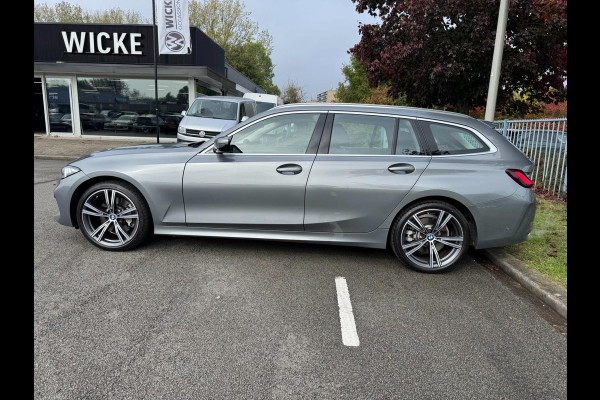 BMW 3 Serie Touring 330i xDrive Panorama Camera Facelift Led Leder